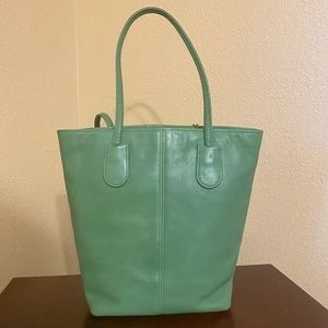 1995 Coach Lunch Tote/ hand bag       Lime Green 😍